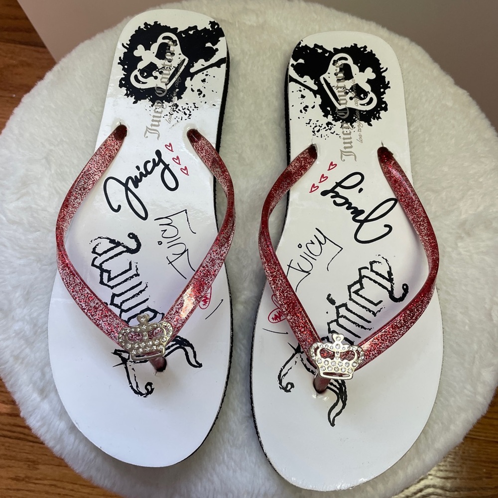 Juicy Couture Flip Flops Size 8
